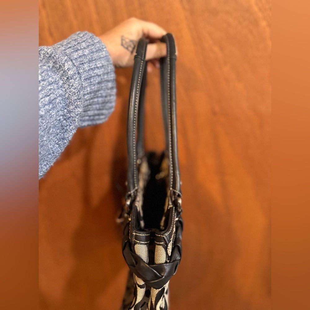 Coach Signature Hampton Black Handbag Tote - Picture 12 of 16